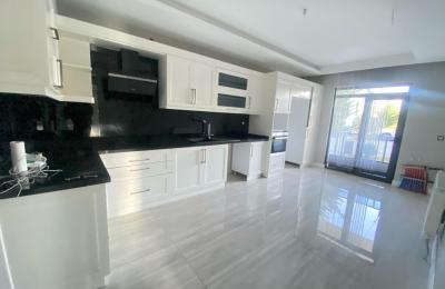 OVACIĞIN KALBİNDE BU FİYATA YOK!!TAHA AKGÜL KARŞISI SİTE İÇİ 4+1